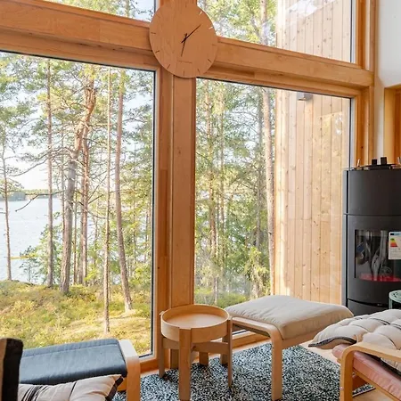 Casa Colibri, Oceanfront And Sauna & Pier * Korpo